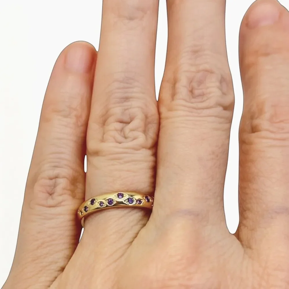 ES Gold Tone Ring Band Tiny Purple Stone Accents Size 5.75 Feminine Minimalist